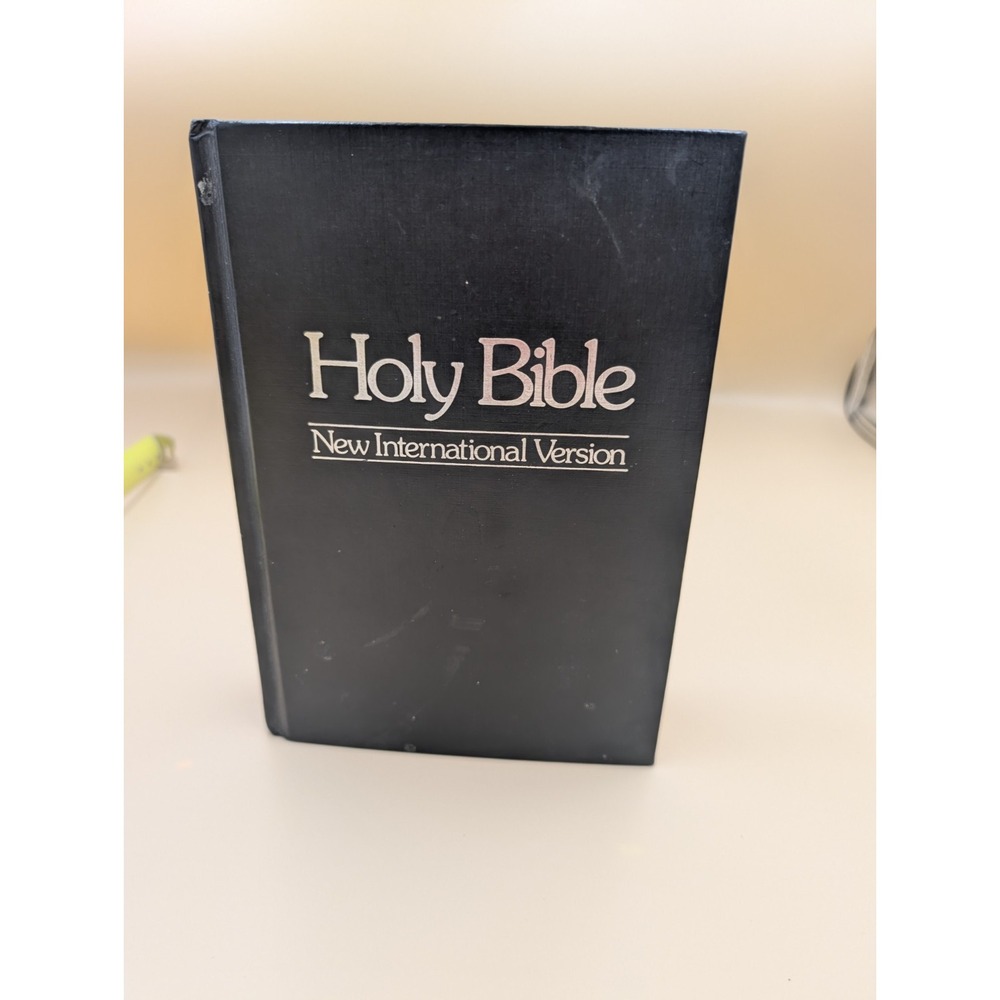 Holy Bible NIV 1978 New International Version Black Hardcover New & Old Testamen